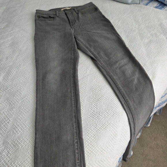 NWOT Levi's 311 Skinny Shaping Jeans - Picture 1 of 15